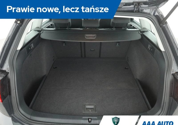 Volkswagen Golf cena 57000 przebieg: 94005, rok produkcji 2017 z Alwernia małe 211